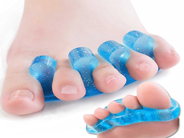 Best Yoga Toes Reviews - Toe Separators & Stretchers - Top10Buddy